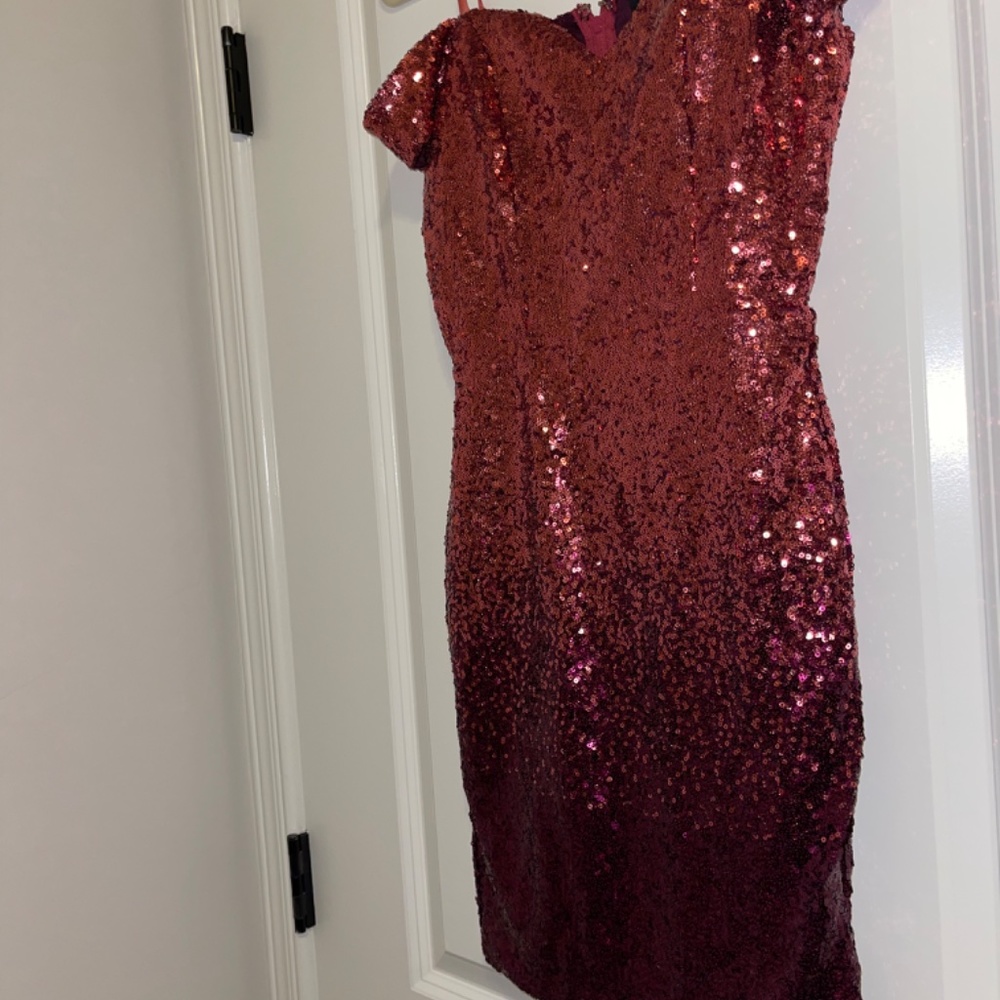 Dress - Picture 2 of 6